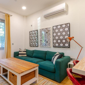 Academia apartments by the park